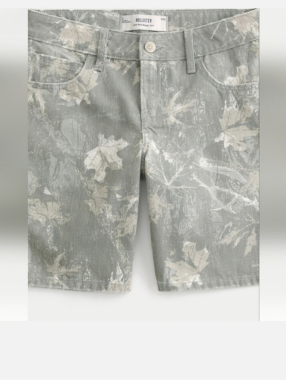 Hollister NWOT Olive Green Camo Print Curvy Low Rise Baggy Jorts/ Shorts